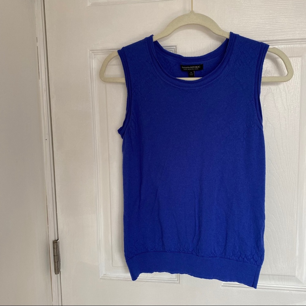 Banana Republic Sleeveless Top